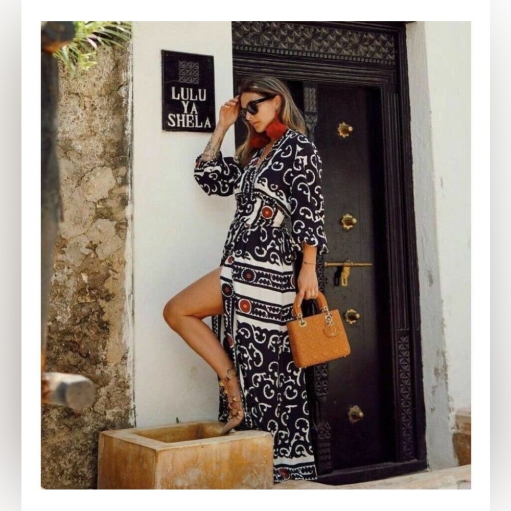 ZARA PRINTED WRAP DRESS**offers welcome**